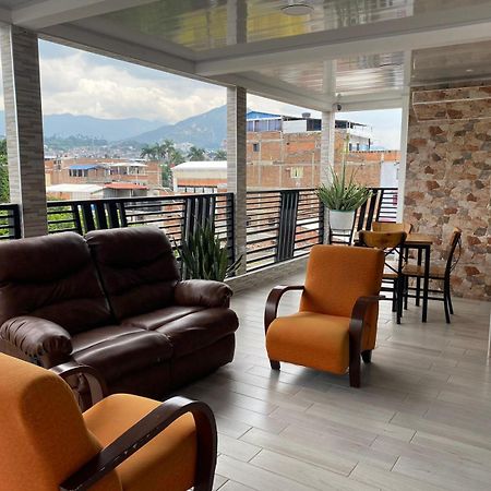 Hotel Alameda Plaza Cali Zewnętrze zdjęcie