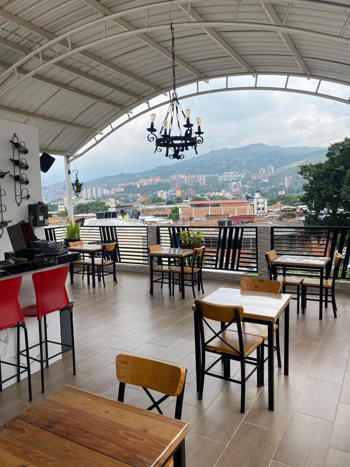 Hotel Alameda Plaza Cali Zewnętrze zdjęcie